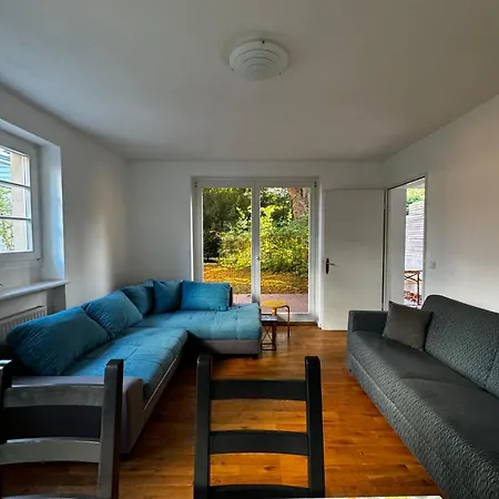 Дом отдыха Beautiful House In Zehlendorf Берлин