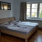 Beautiful House In Zehlendorf Дом отдыха Берлин